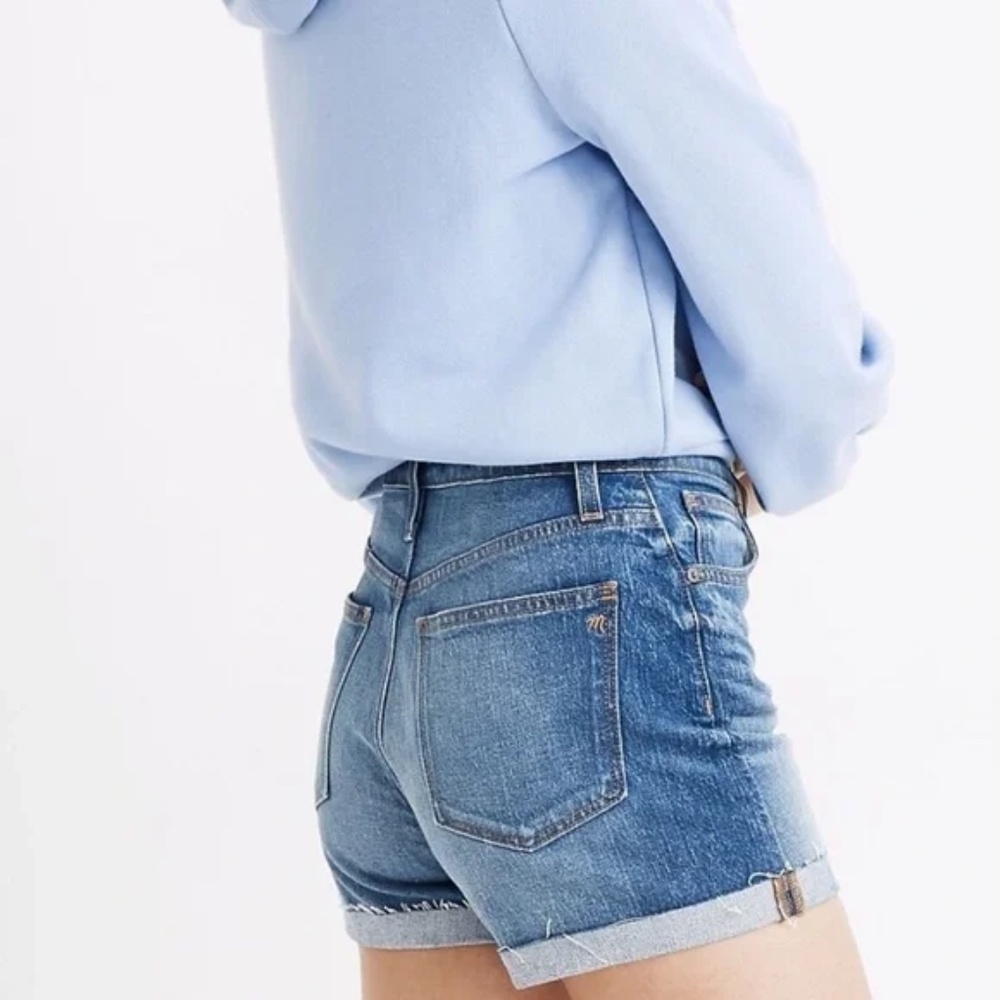 Madewell High-Rise Denim Shorts  in Burke Wash: Button Front Edition Size 27
